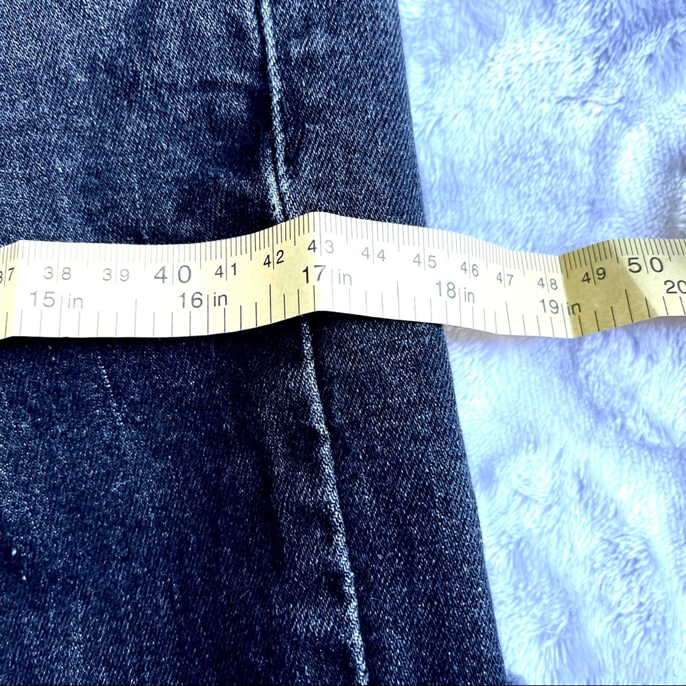 Levi’s Shorts - Picture 6 of 6